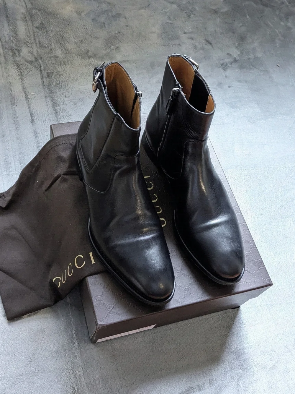 Gucci Black Leather Chelsea Boots for Men Size Zip US 11